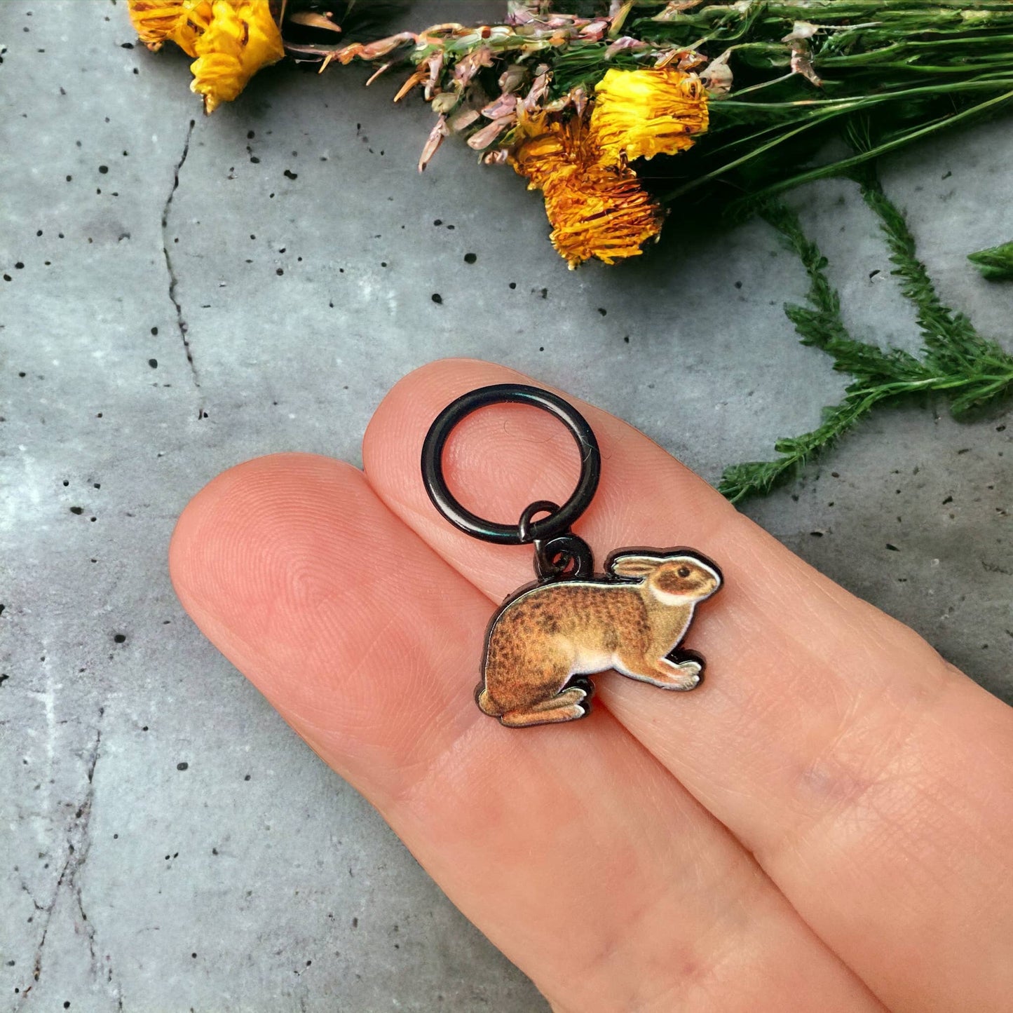Little rabbit stitch marker or progress keeper: Removable